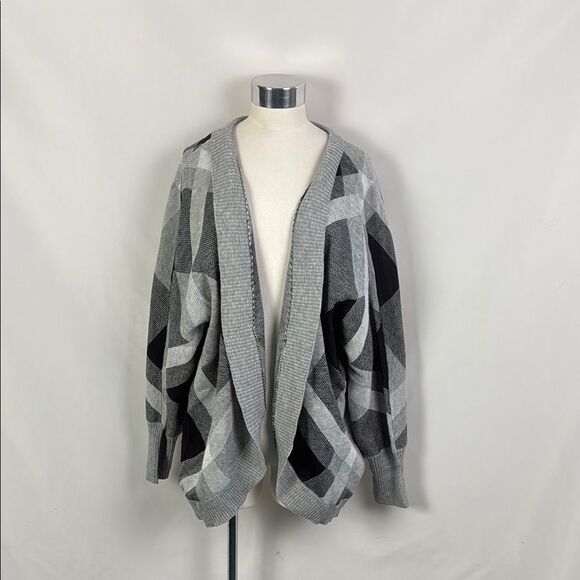 NWT Gray Plaid Open Front Cardigan - Picture 1 of 7